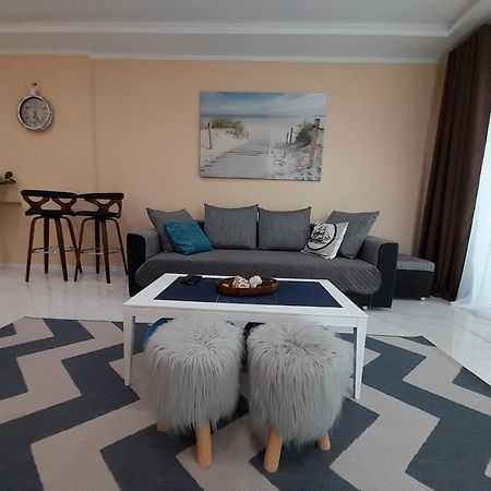 Apartament Dwunastka Миелно Екстериор снимка