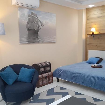 Apartament Dwunastka Миелно Екстериор снимка