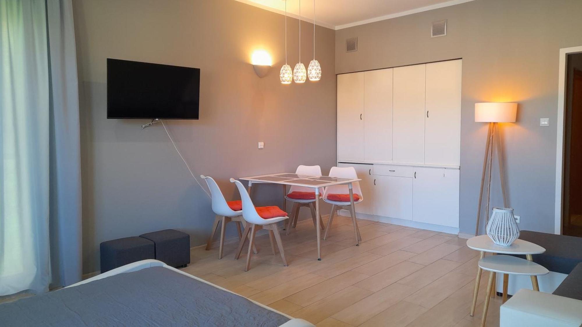 Apartament Dwunastka Миелно Екстериор снимка
